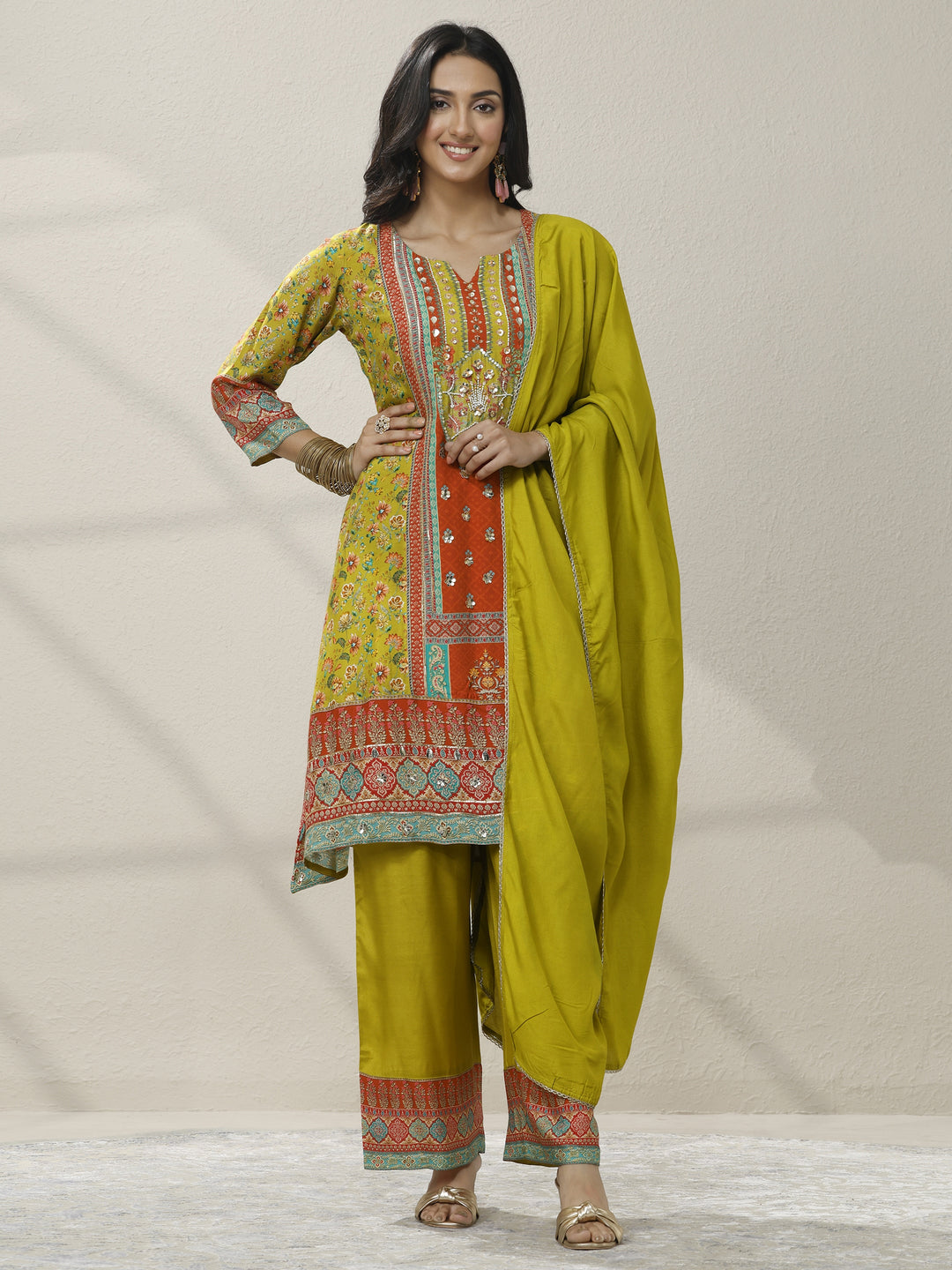 Green Printed Silk Blend A-Line Suit Set With Dupatta