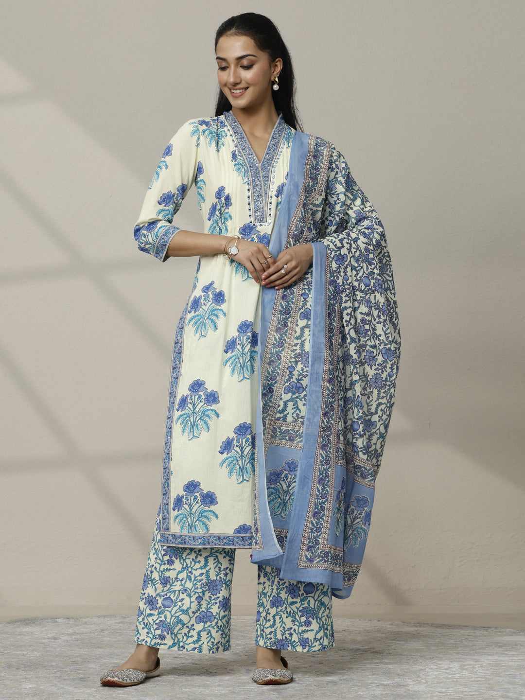 Off white Printed Cotton Straight Suit Set With Dupatta