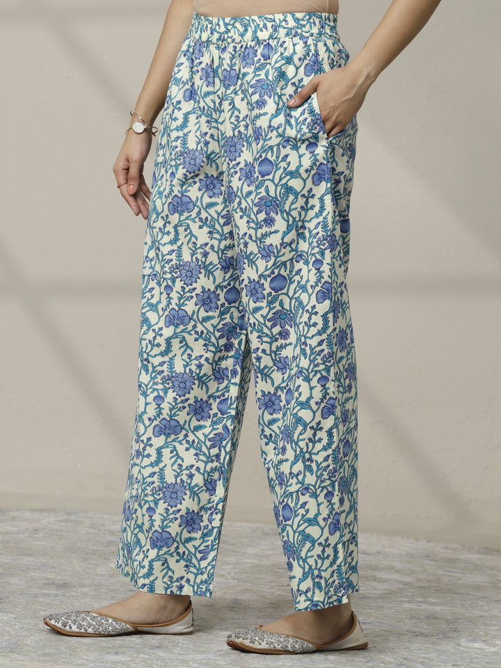 Off white Printed Cotton Straight Suit Set With Dupatta