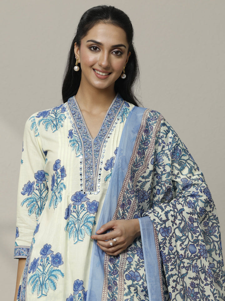 Off white Printed Cotton Straight Suit Set With Dupatta