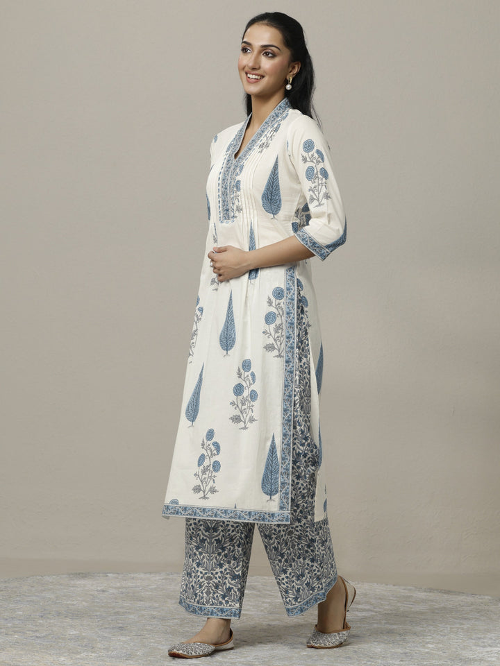 Off white Printed Cotton Straight Suit Set With Dupatta