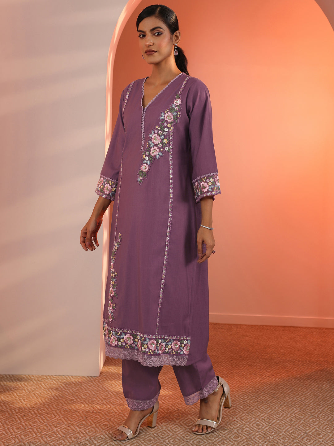 Mauve Embroidered Silk Blend Straight Suit Set With Dupatta