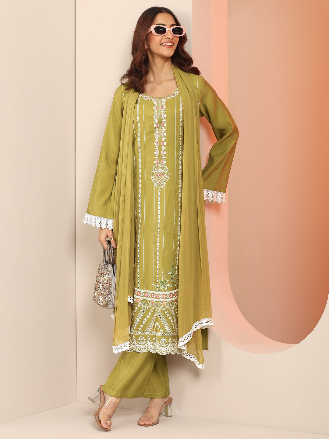 Green Embroidered Silk Blend Straight Suit Set With Dupatta