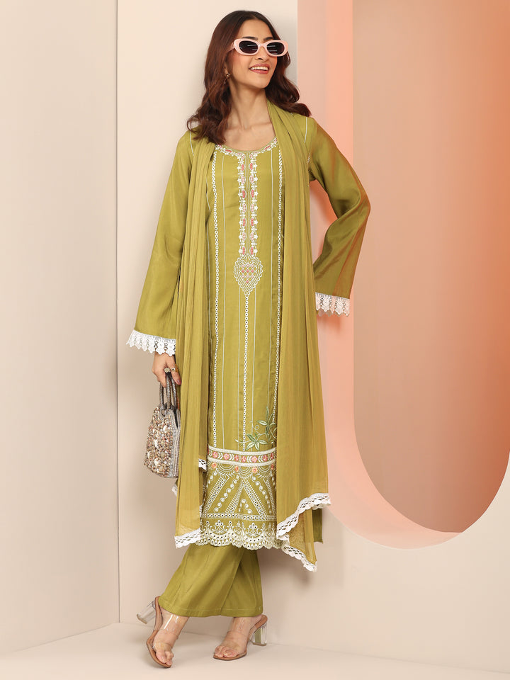 Green Embroidered Silk Blend Straight Suit Set With Dupatta