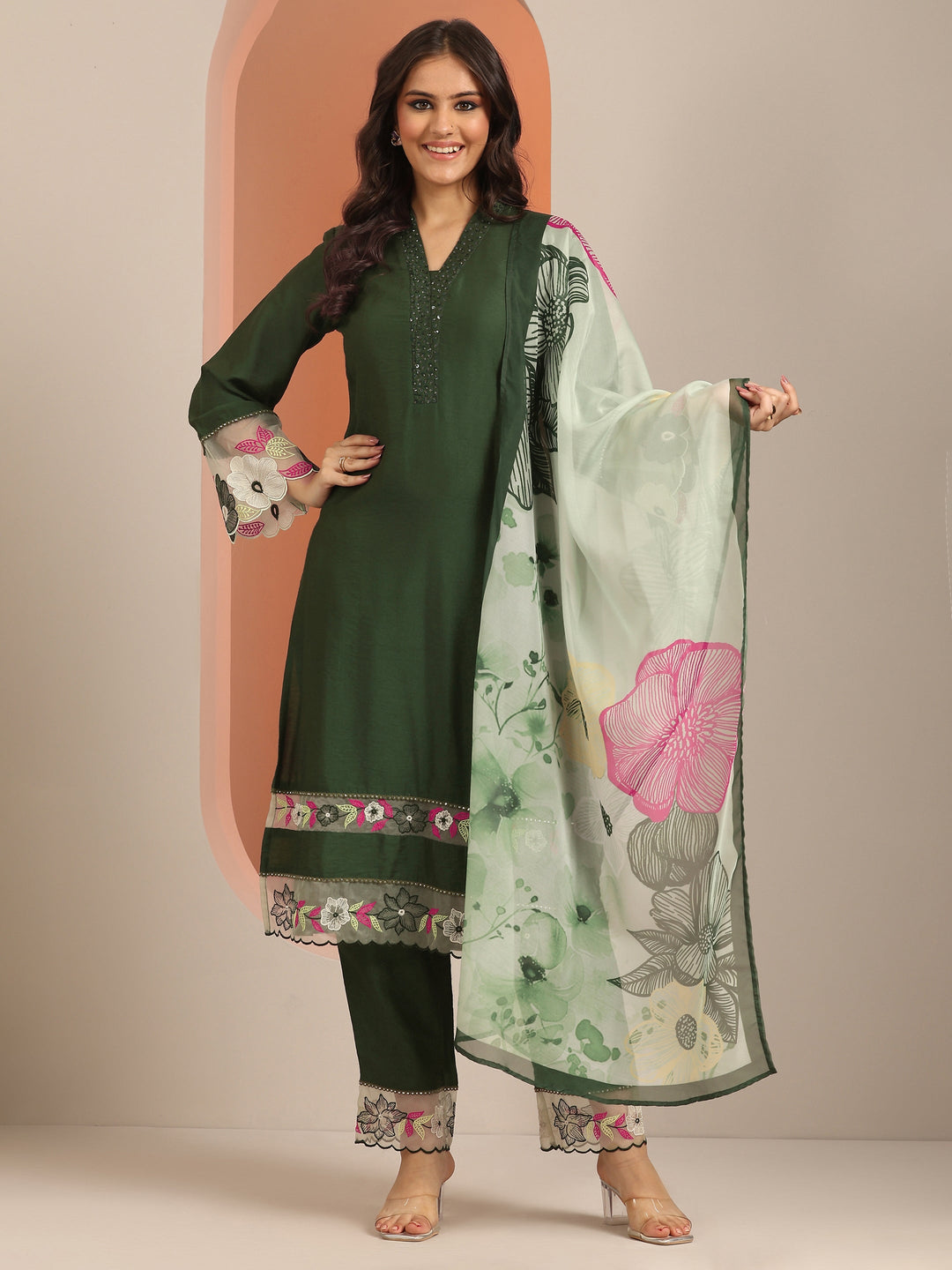 Green Embroidered Silk Blend Straight Suit Set With Dupatta