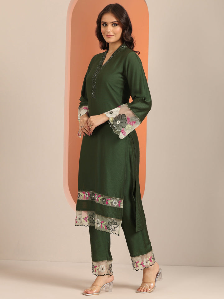 Green Embroidered Silk Blend Straight Suit Set With Dupatta