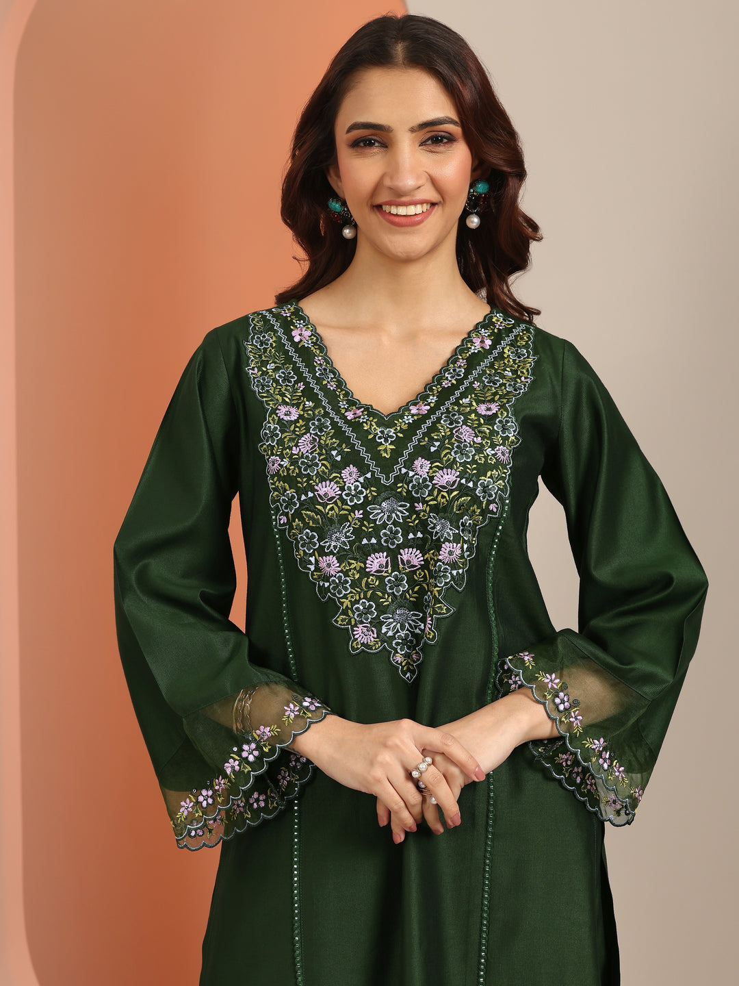 Green Embroidered Silk Blend Straight Suit Set With Dupatta