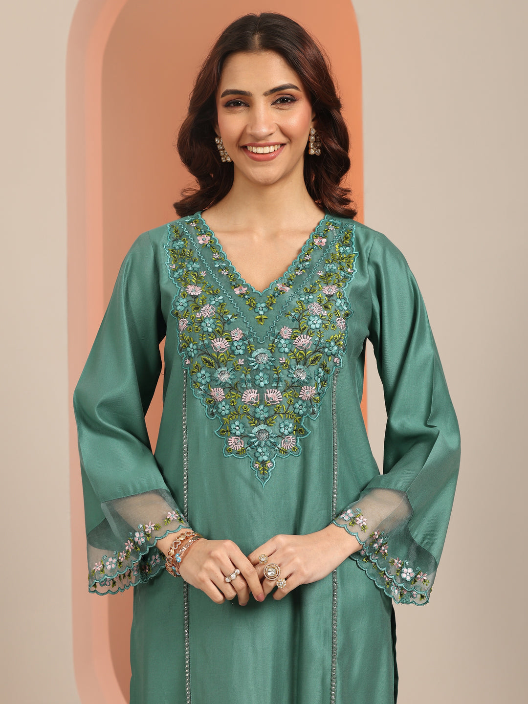 Green Embroidered Silk Blend Straight Suit Set With Dupatta