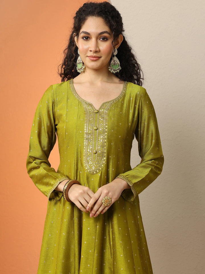 Green Embellished Silk Blend Anarkali Suit Set With Dupatta