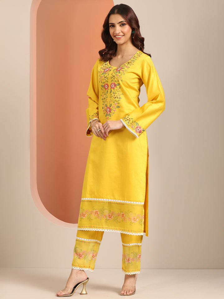 Yellow Embroidered Silk Blend Straight Suit Set With Dupatta