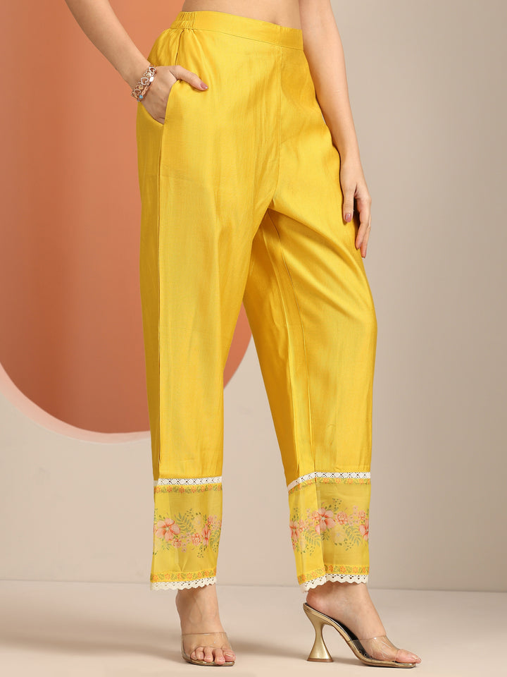 Yellow Embroidered Silk Blend Straight Suit Set With Dupatta