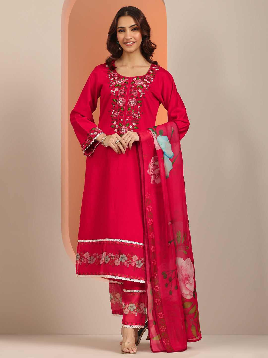 Red Embroidered Silk Blend Straight Suit Set With Dupatta