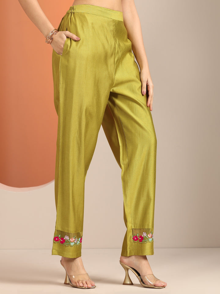 Green Embroidered Silk Blend Straight Suit Set With Dupatta
