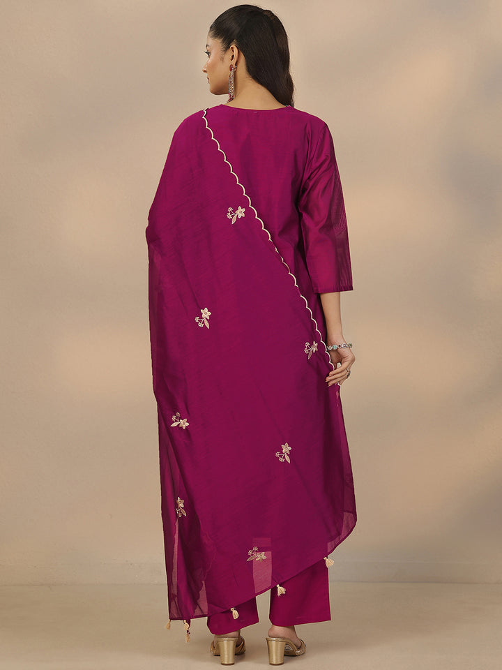 Magenta Embroidered Silk Blend Straight Suit Set With Dupatta