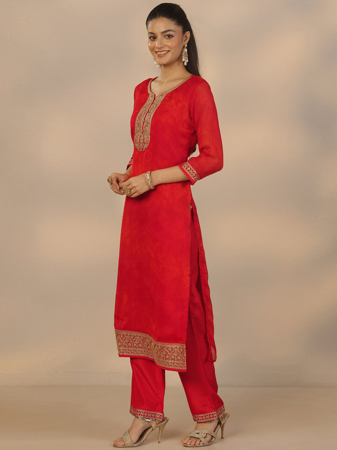 Red Embroidered Silk Blend Straight Suit Set With Dupatta