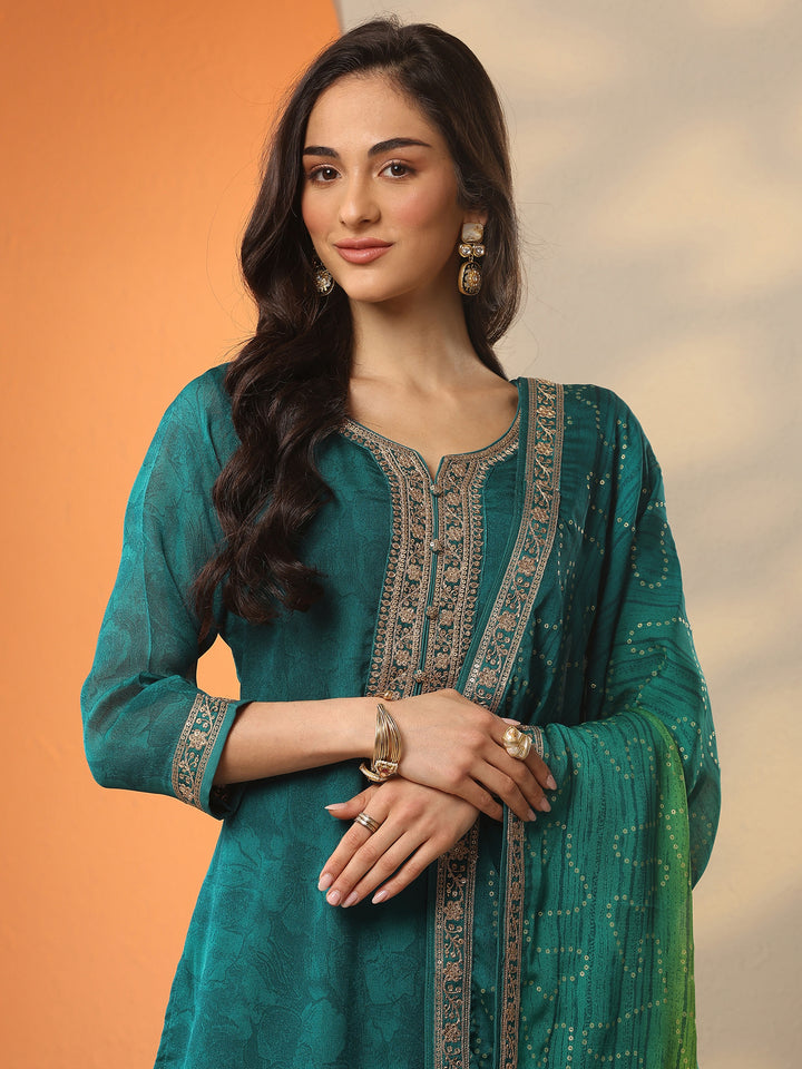 Green Embroidered Silk Blend Straight Suit Set With Dupatta