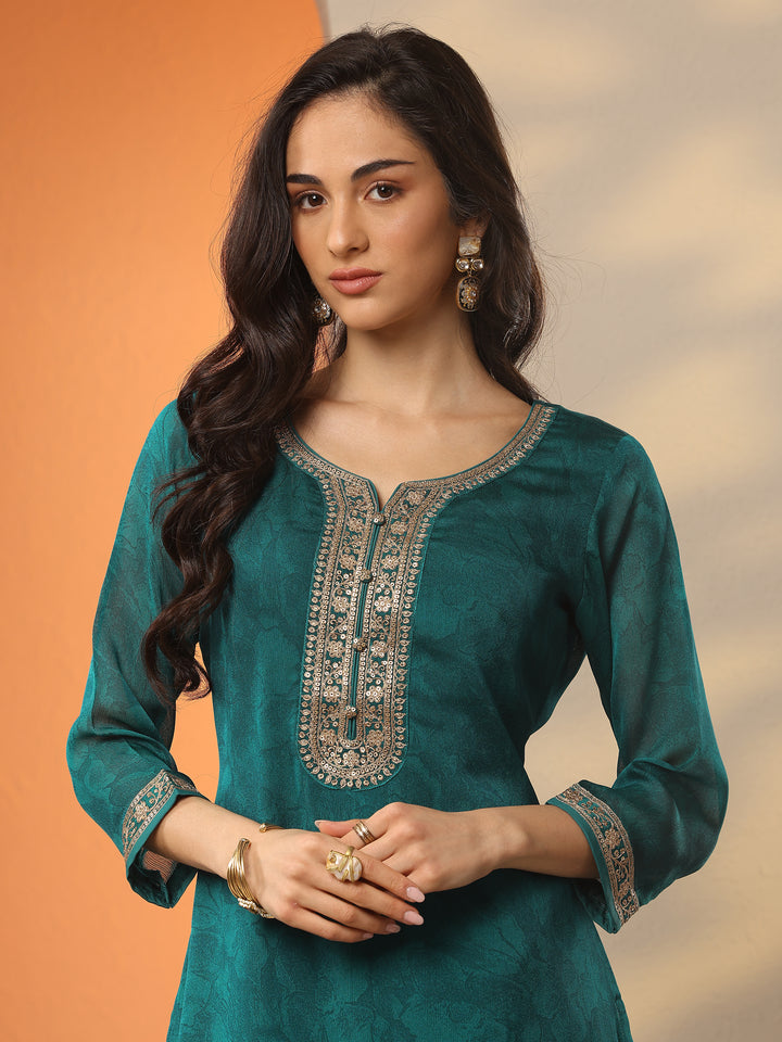 Green Embroidered Silk Blend Straight Suit Set With Dupatta