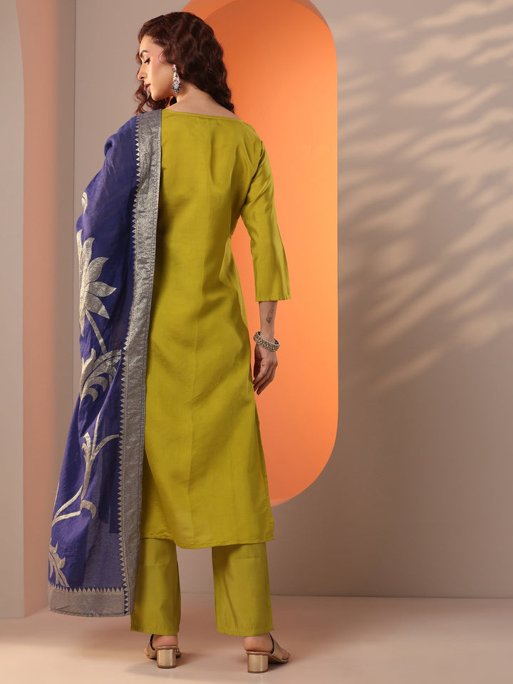 Green Embroidered Silk Blend Straight Suit Set With Dupatta