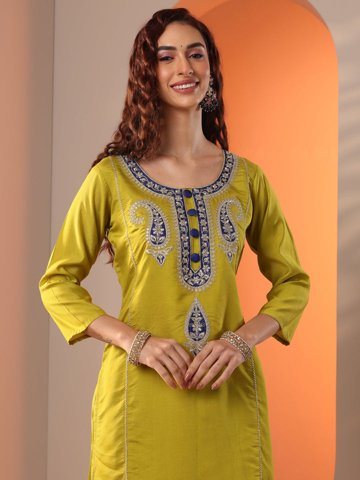 Green Embroidered Silk Blend Straight Suit Set With Dupatta