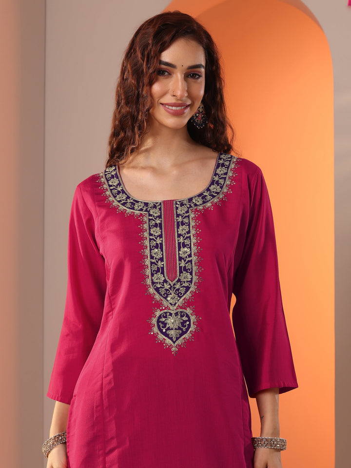 Pink Embroidered Silk Blend Straight Suit Set With Dupatta