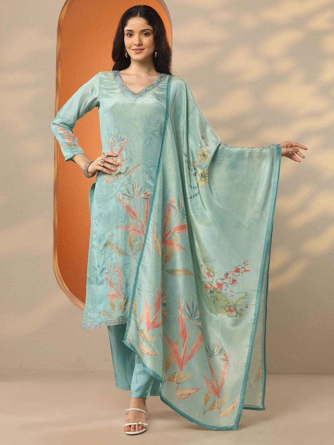 Green Printed Silk Blend Straight Suit Set With Dupatta