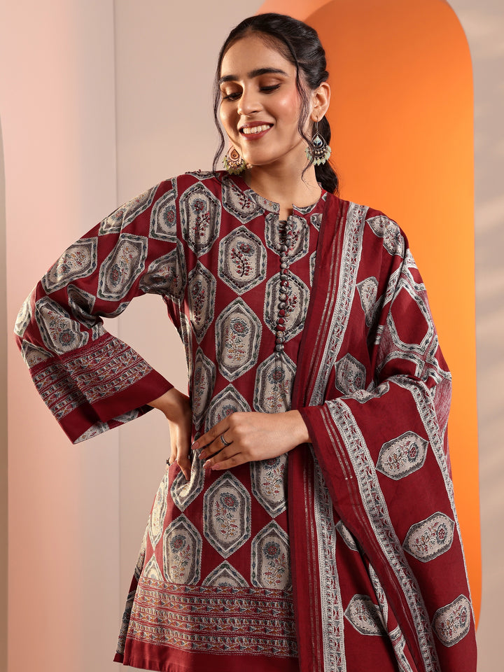 Red Embellished Silk Blend Straight Suit Set With Dupatta