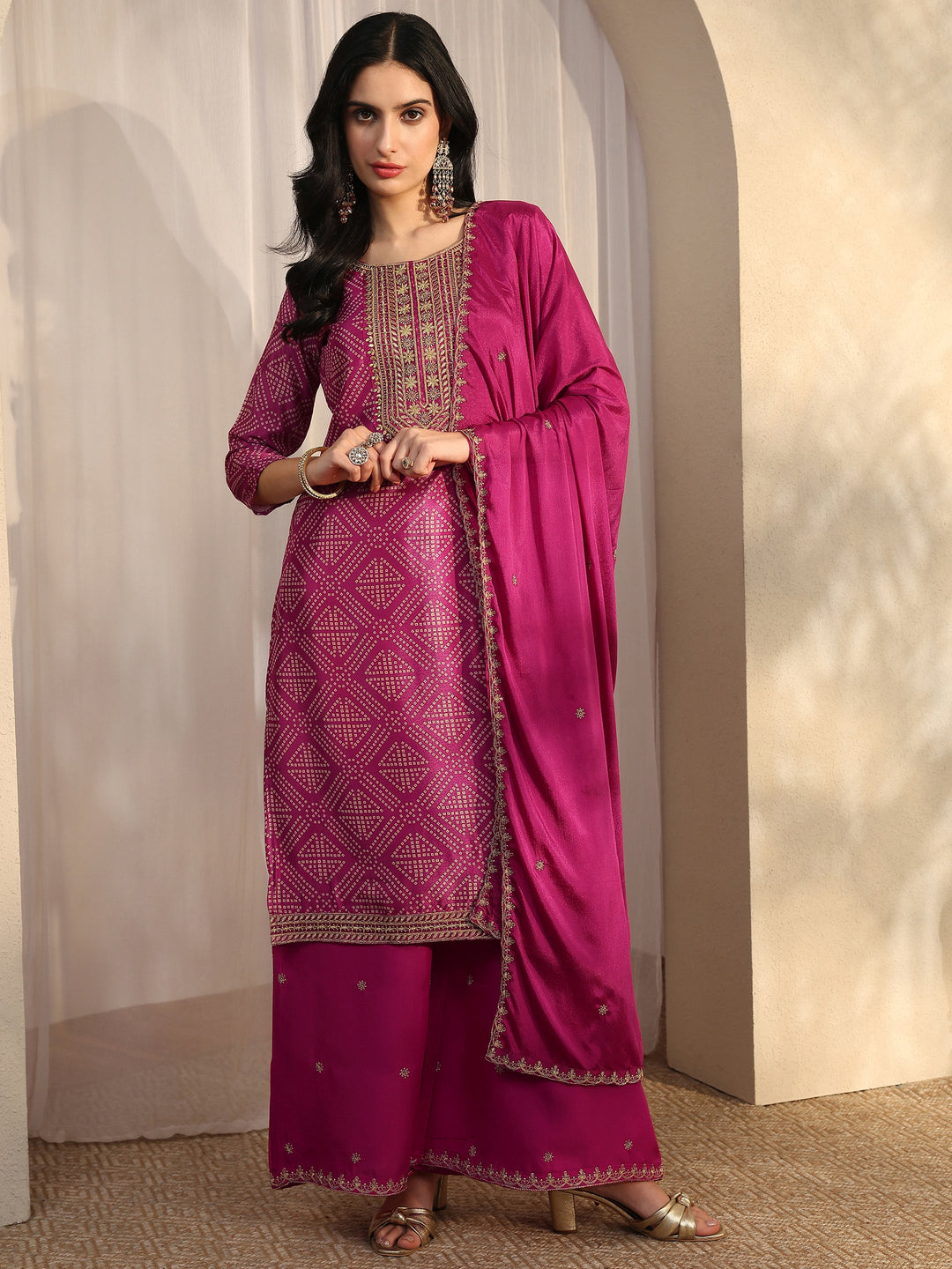 Pink Bandhani Printed Chinon Straight Suit Set With Dupatta