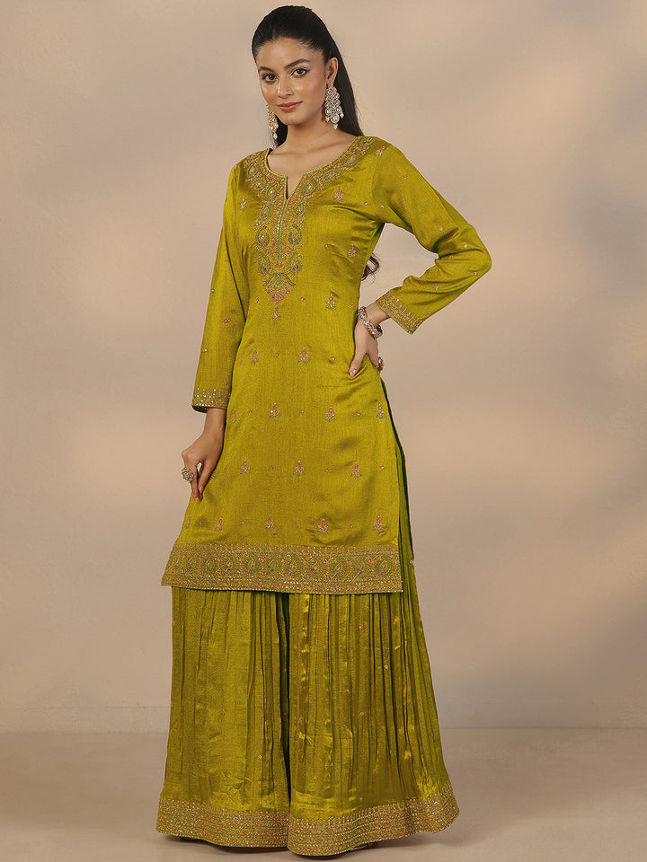 Libas Art Green Embroidered Silk Blend Straight Suit Set With Dupatta