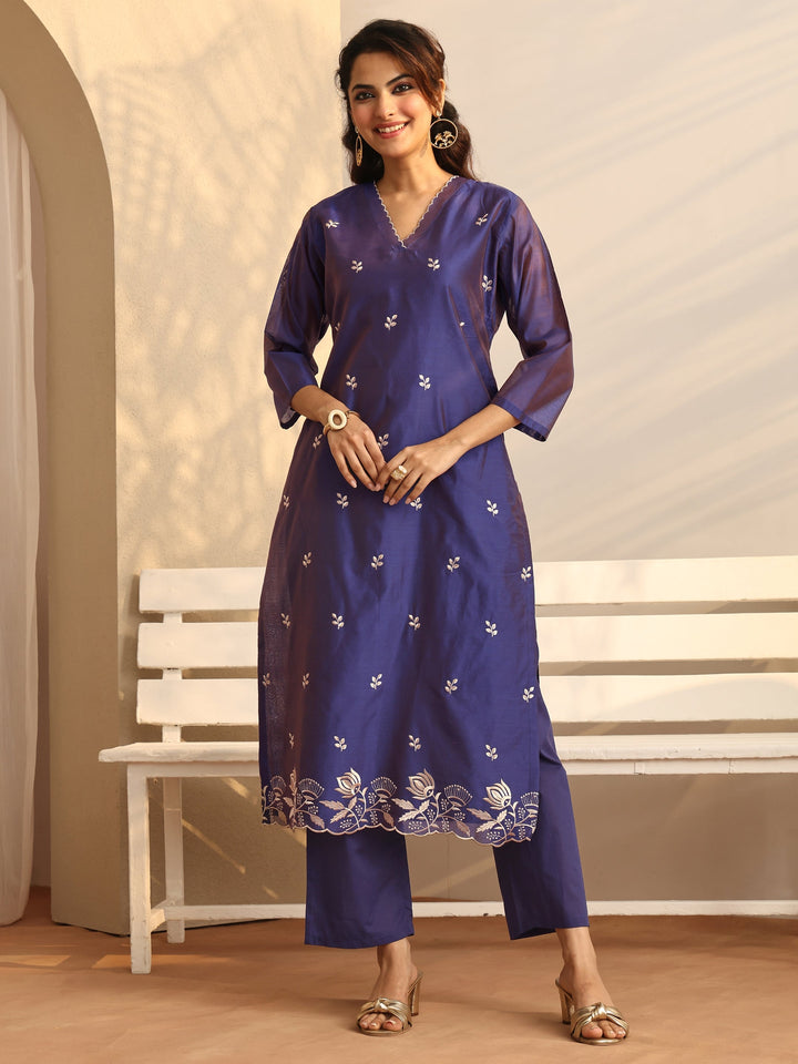 Purple Embroidered Silk Blend Straight Suit Set With Dupatta