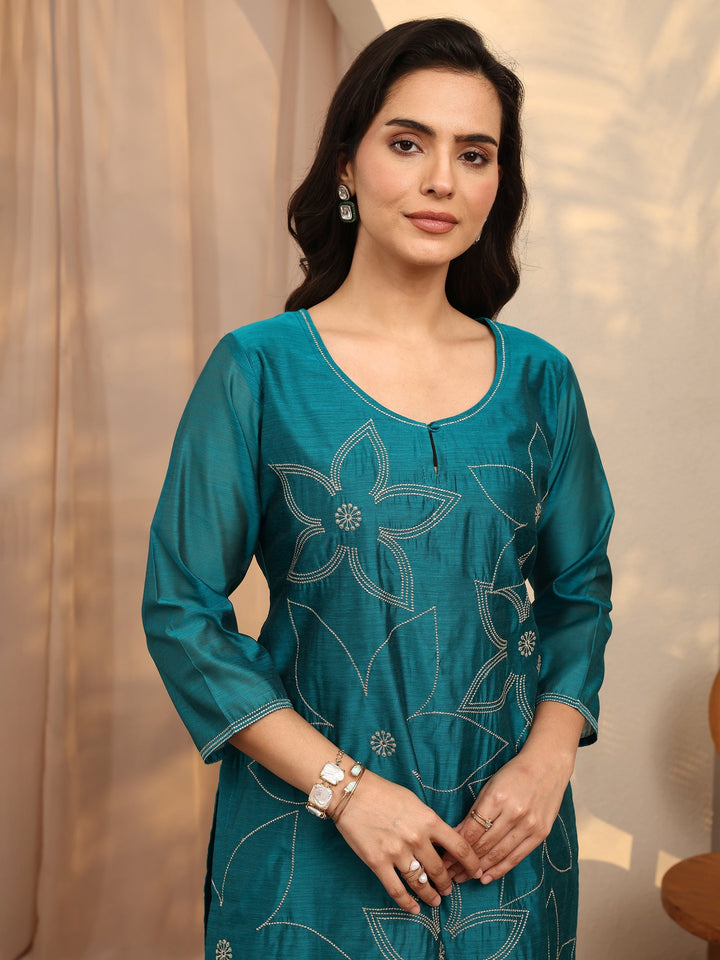 Green Embroidered Silk Blend Straight Suit Set With Dupatta