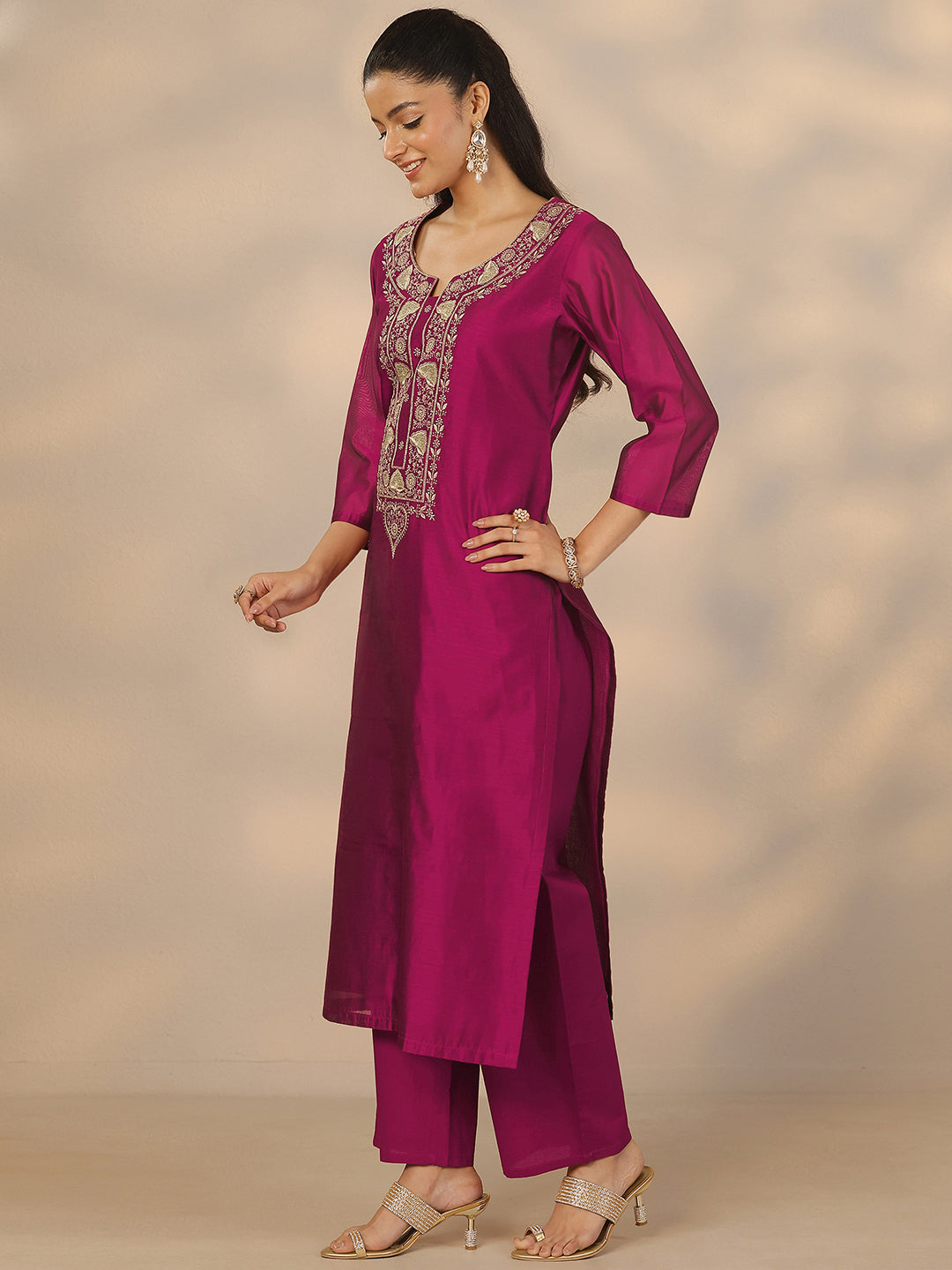 Magenta Embroidered Silk Blend Straight Suit Set With Dupatta