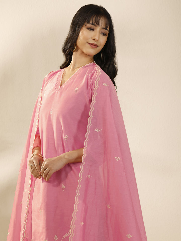 Peach Embroidered Silk Blend Straight Suit Set With Dupatta