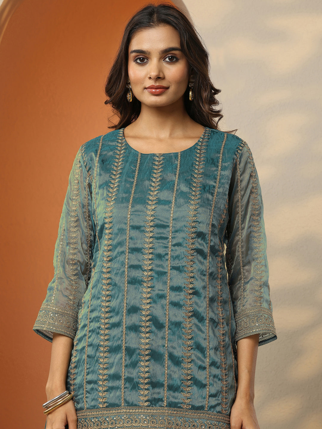 Libas Art Green Embroidered Organza Straight Suit Set With Dupatta