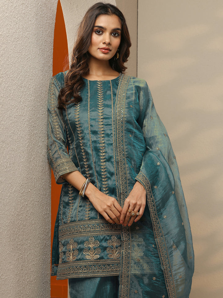 Libas Art Green Embroidered Organza Straight Suit Set With Dupatta
