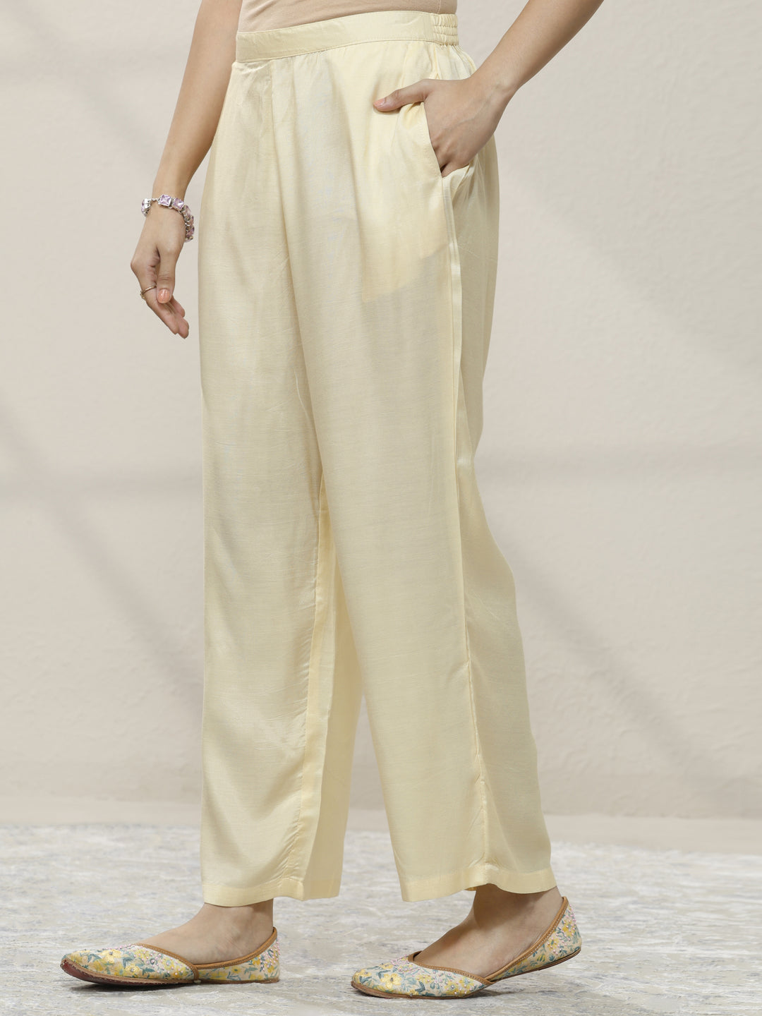 Cream Printed Chinon Straight Suit Set With Dupatta