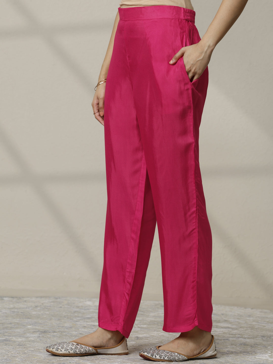 Pink Printed Muslin Straight Suit Set With Dupatta