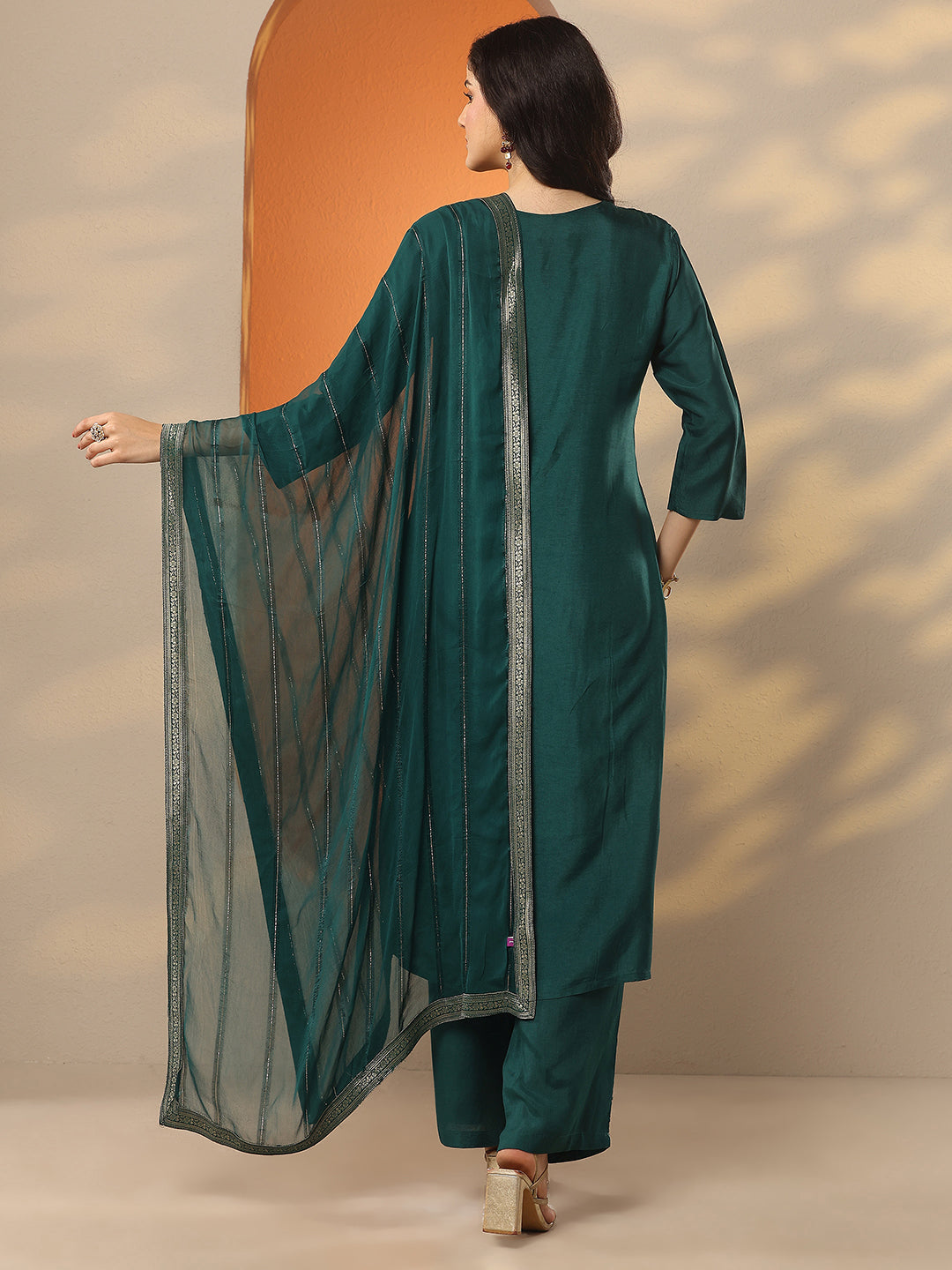 Green Woven Design Silk Blend Straight Suit Set With Dupatta