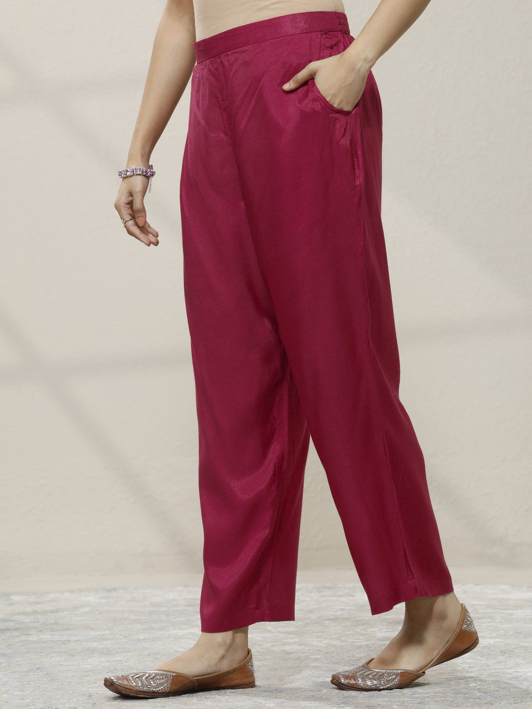 Pink Printed Muslin Straight Suit Set With Dupatta