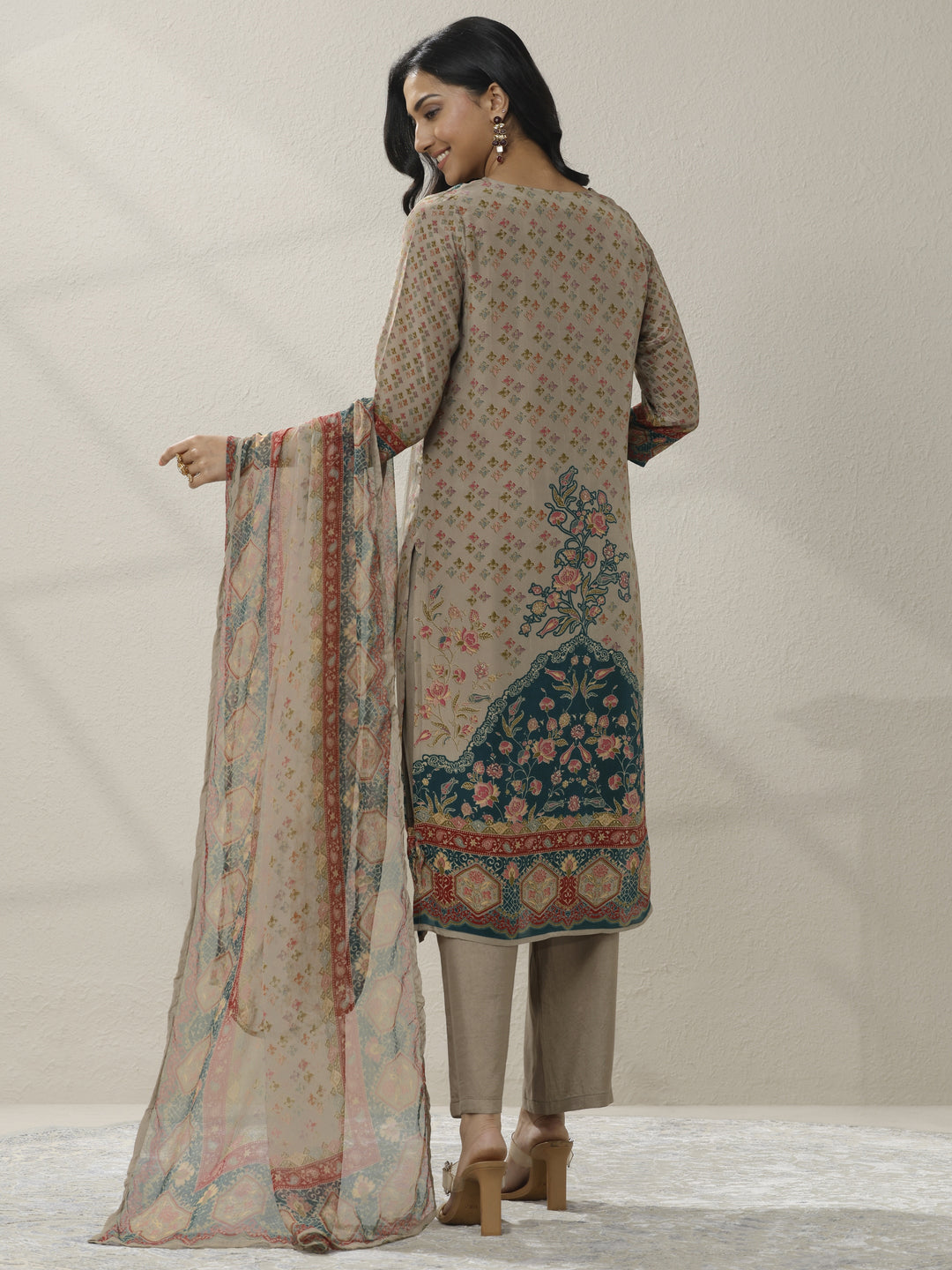 Grey Printed Muslin Straight Suit Set With Dupatta