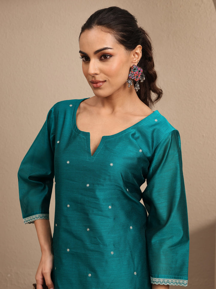 Green Embroidered Silk Blend Straight Suit Set With Dupatta