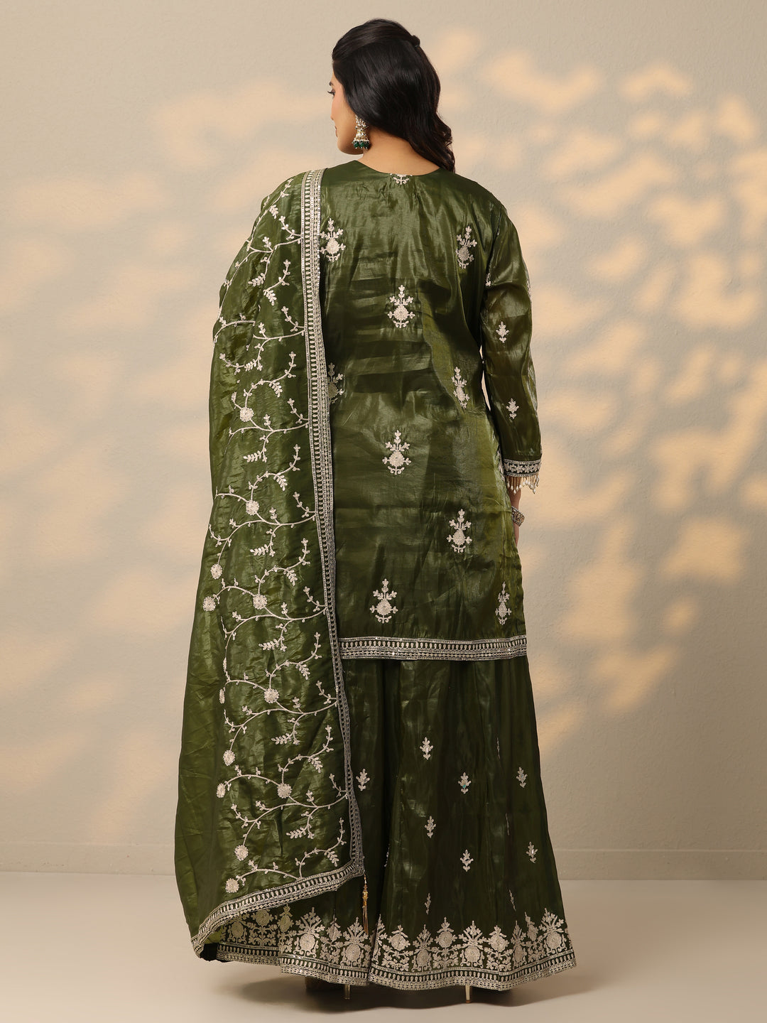 Libas Art Green Embroidered Organza Straight Suit Set With Dupatta