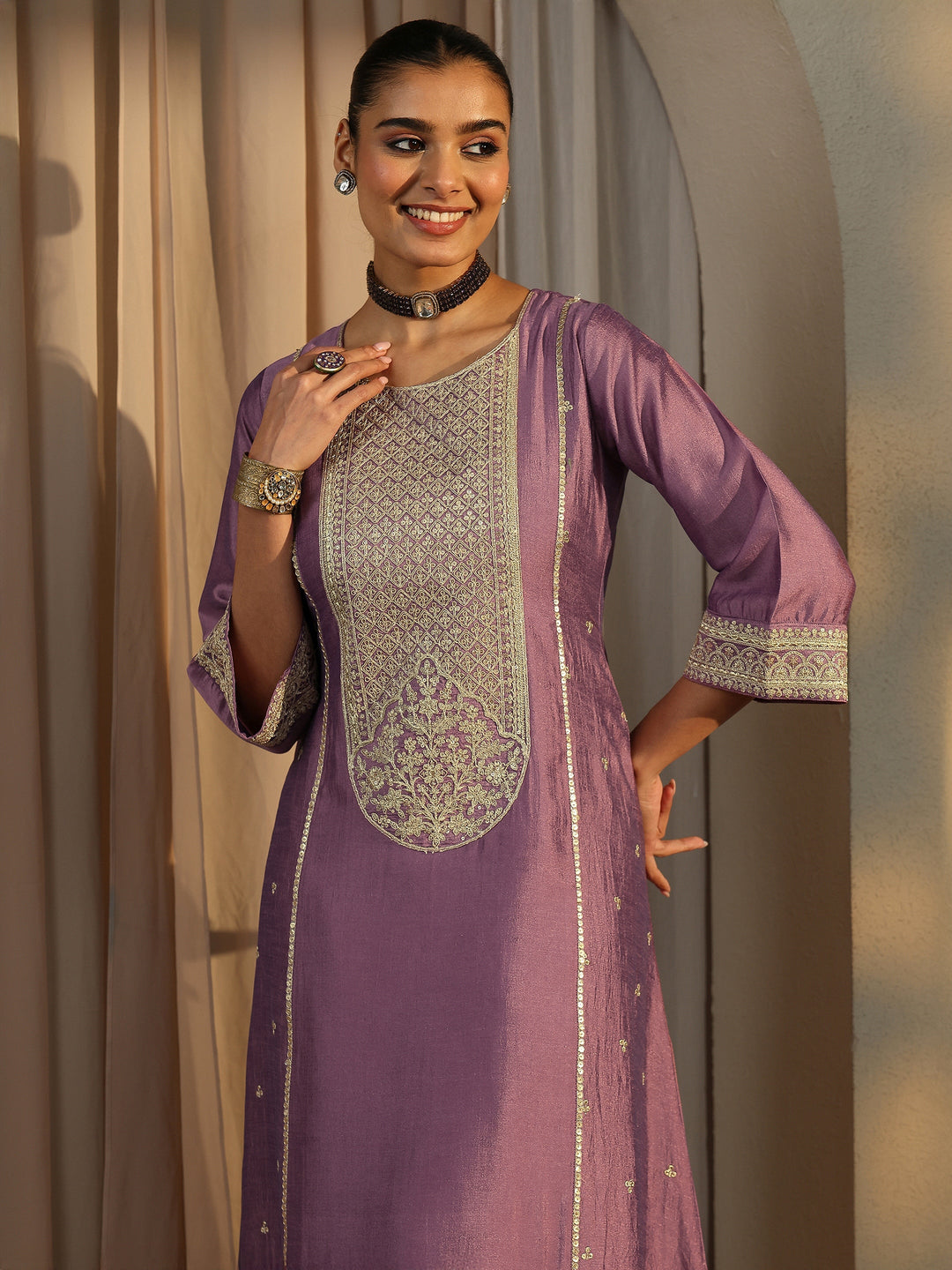Lavender Embroidered Silk Blend Straight Suit Set With Dupatta