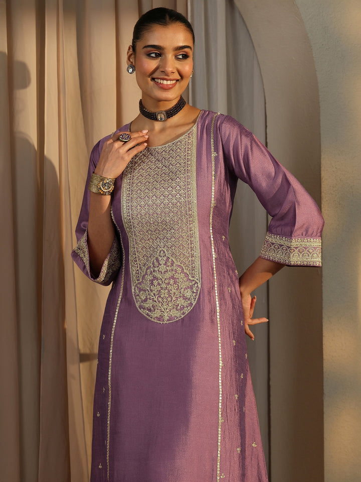 Lavender Embroidered Silk Blend Straight Suit Set With Dupatta