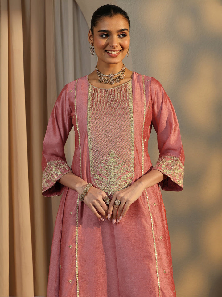 Peach Embroidered Silk Blend Straight Suit Set With Dupatta