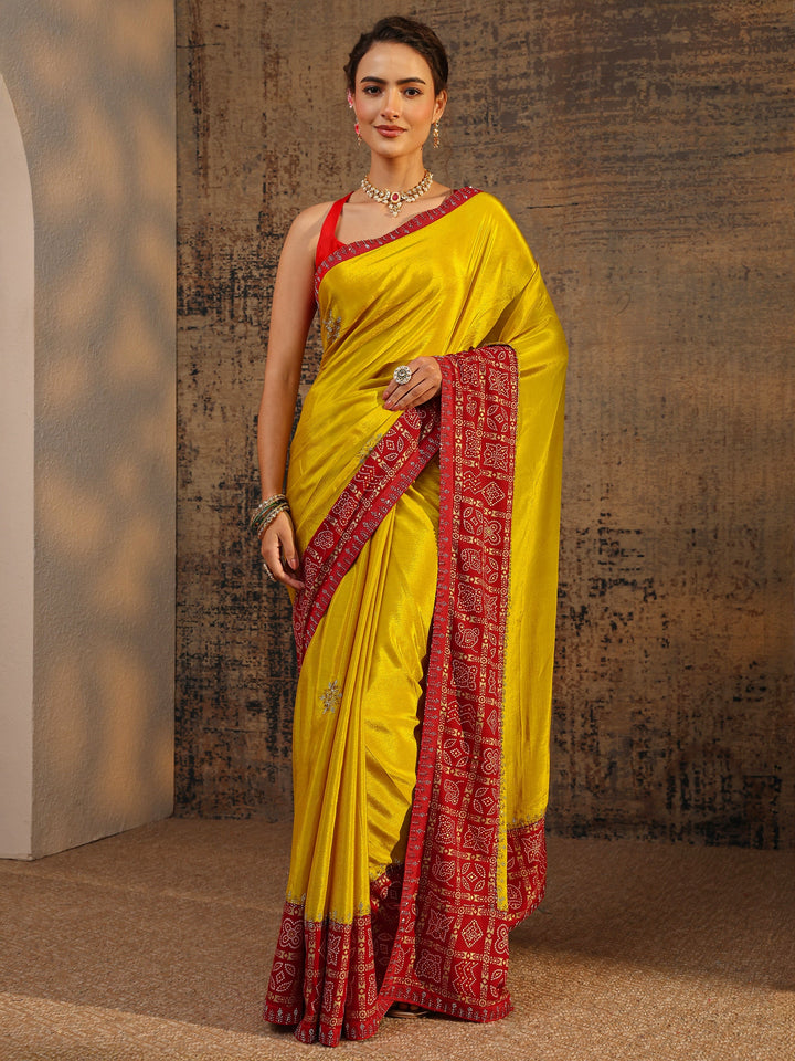 Mustard Bandhani Embellished Silk Blend Saree With Unstitched Blouse Piece
