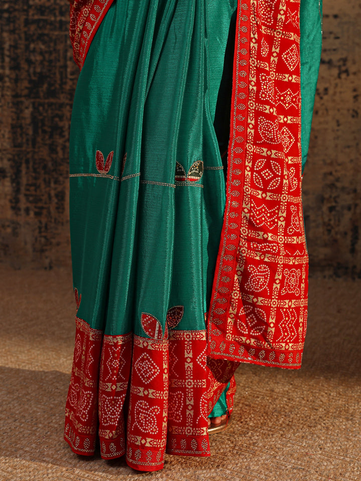 Green Bandhani Embellished Silk Blend Saree With Unstitched Blouse Piece