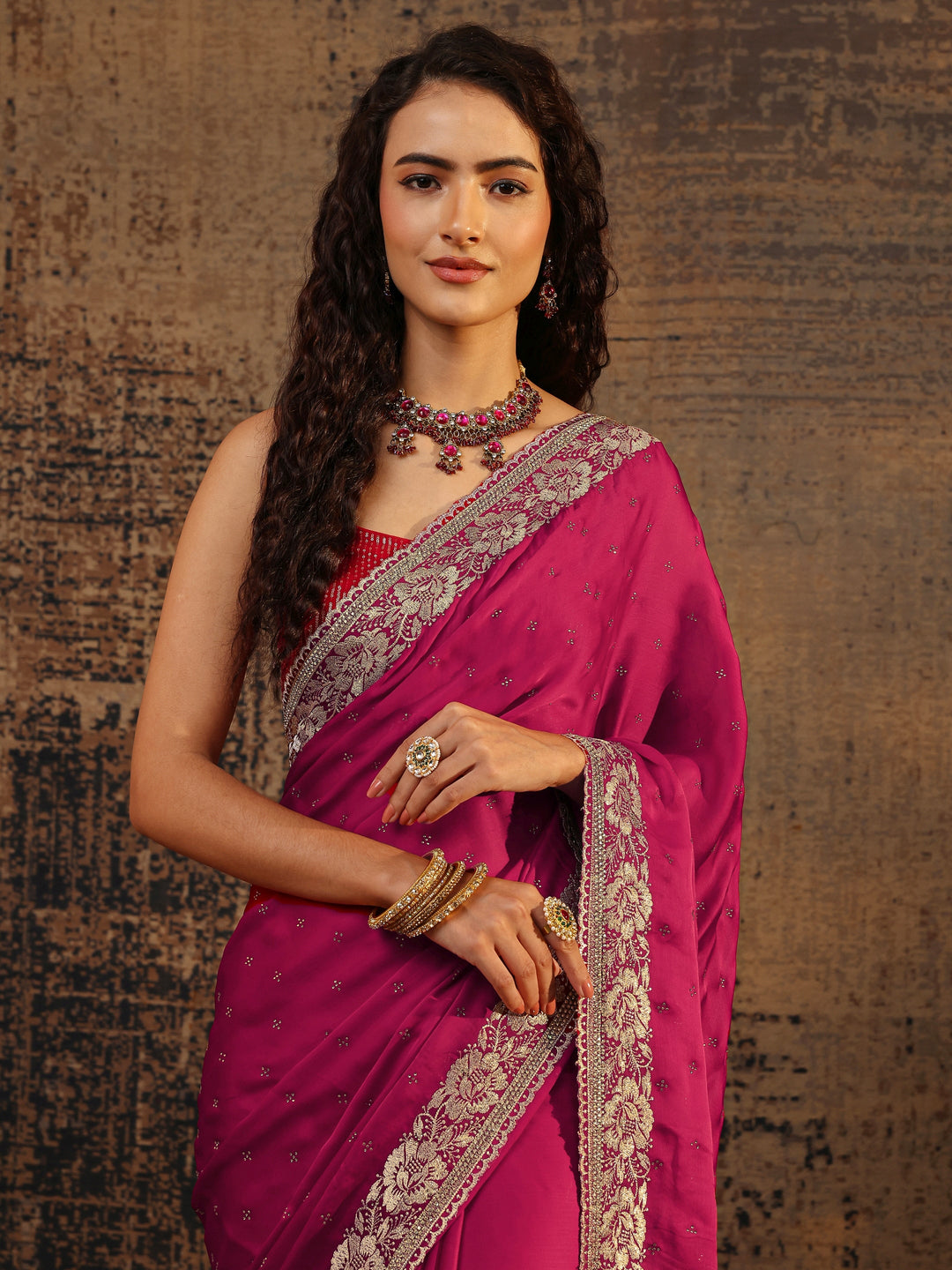 Pink Embellished Silk Blend Saree With Unstitched Blouse Piece