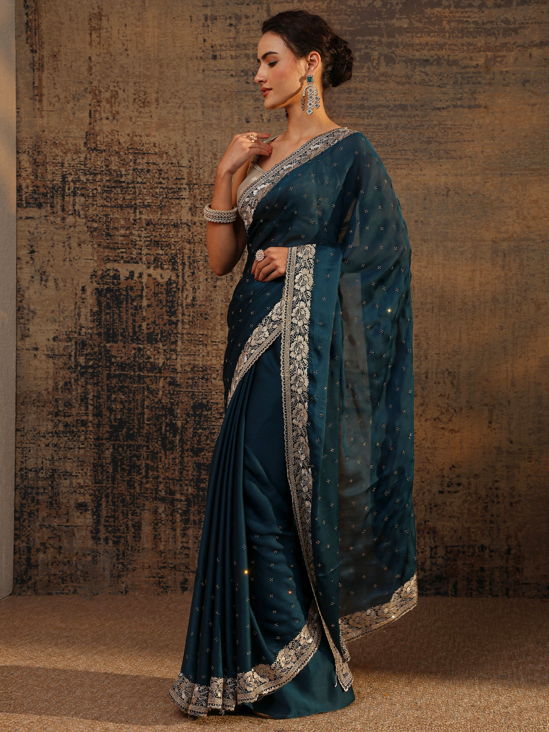 Navy Blue Embellished Silk Blend Saree With Unstitched Blouse Piece