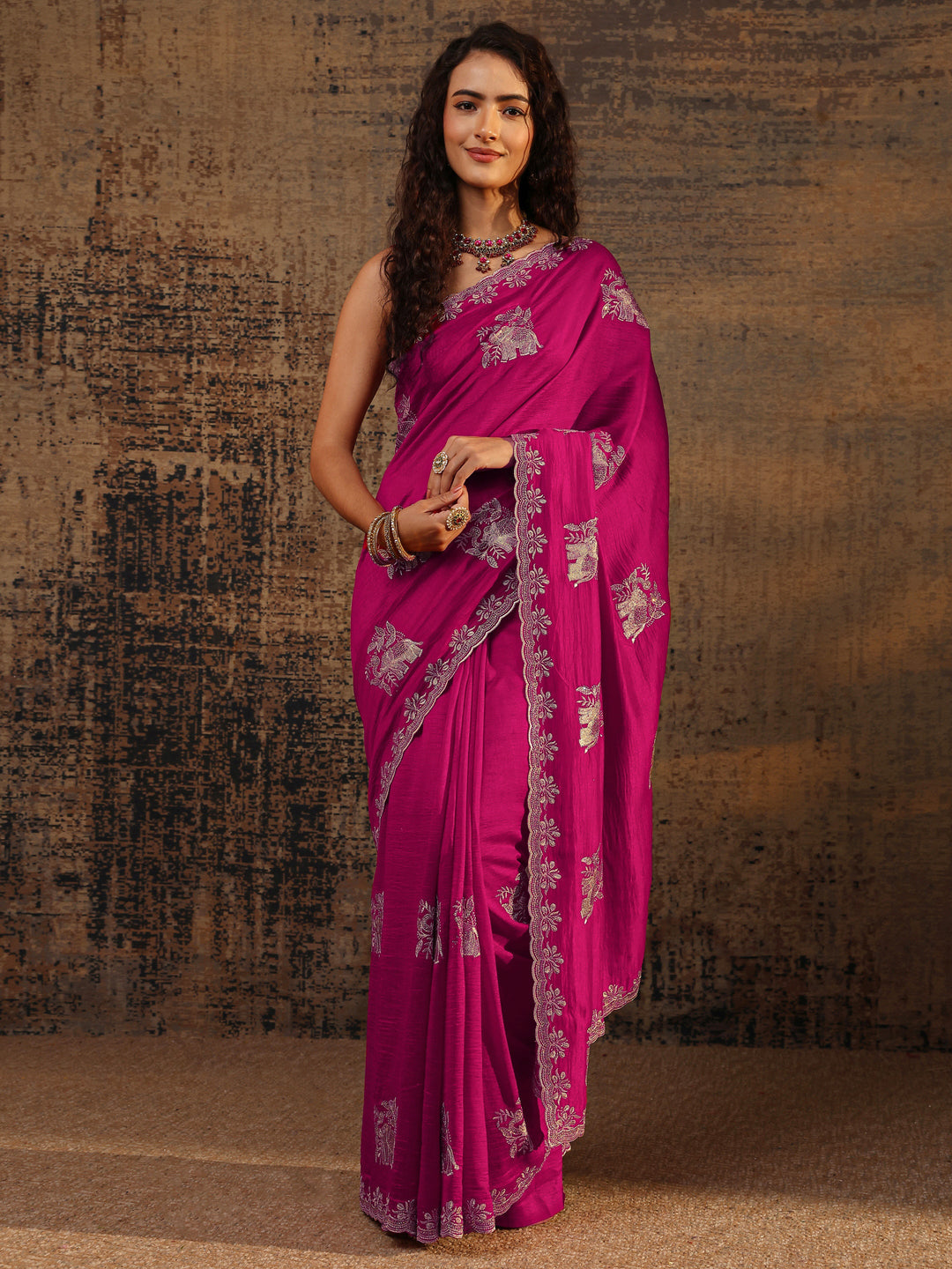 Pink Floral Embellished Silk Blend Saree With Unstitched Blouse Piece