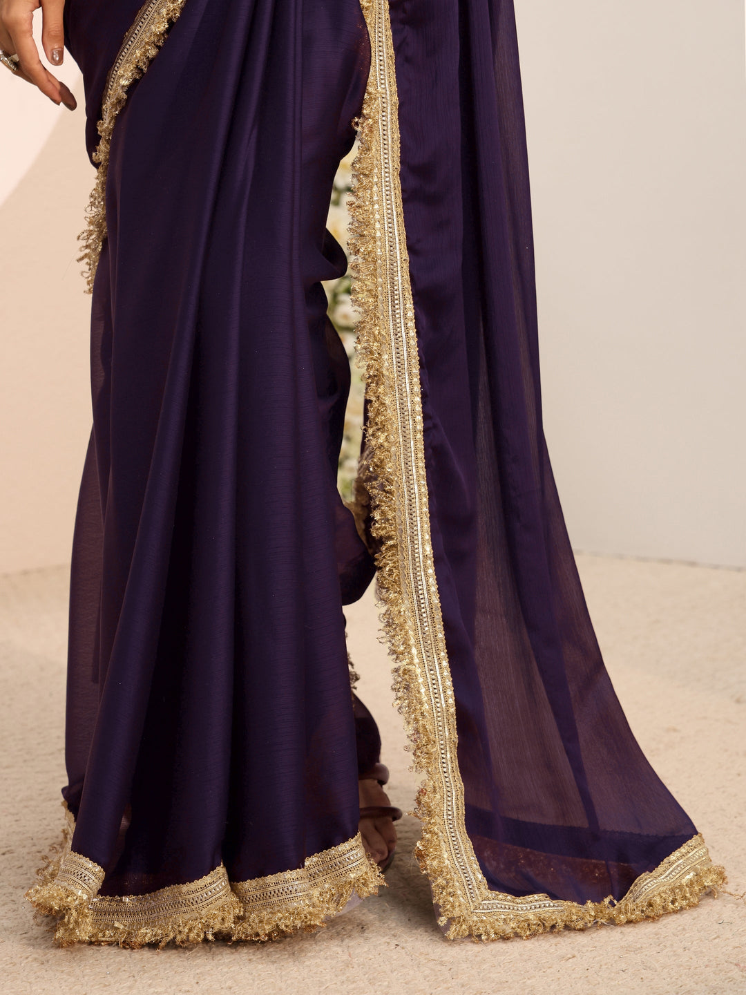 Purple Solid Chiffon Saree With Unstitched Blouse Piece